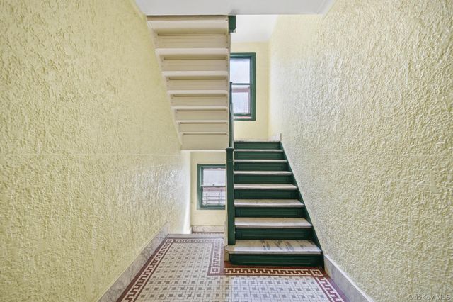 3018 Paulding Avenue, Bronx, NY 10469