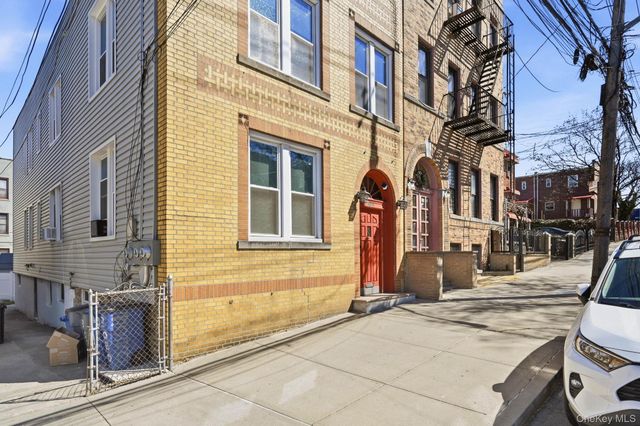 3018 Paulding Avenue, Bronx, NY 10469
