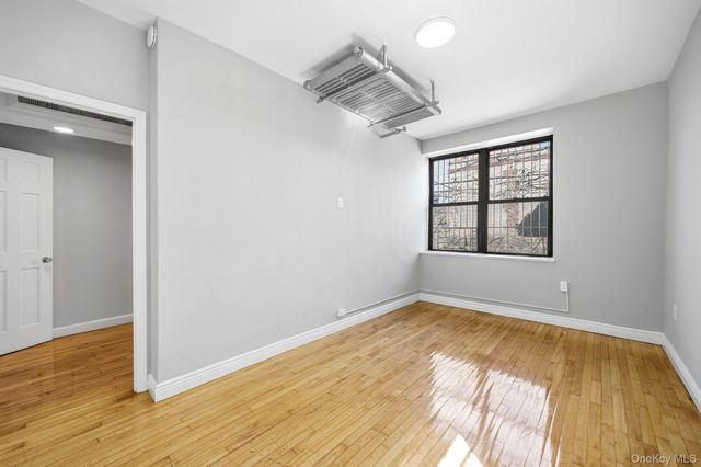 3018 Paulding Avenue, Bronx, NY 10469
