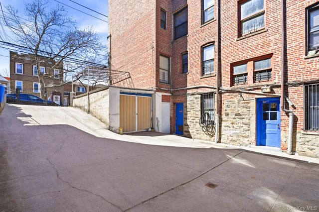 3018 Paulding Avenue, Bronx, NY 10469