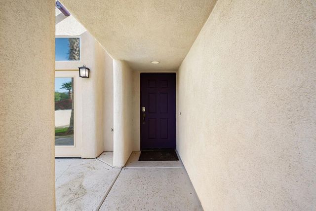 51316 Calle Iloilo, La Quinta, CA 92253