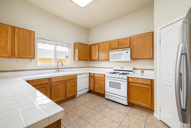 51316 Calle Iloilo, La Quinta, CA 92253