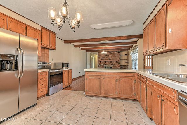 110 Quillen Drive, Bristol, VA 24201