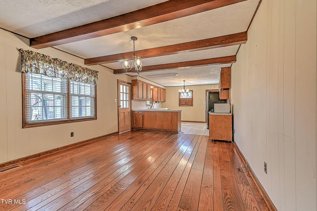 110 Quillen Drive, Bristol, VA 24201