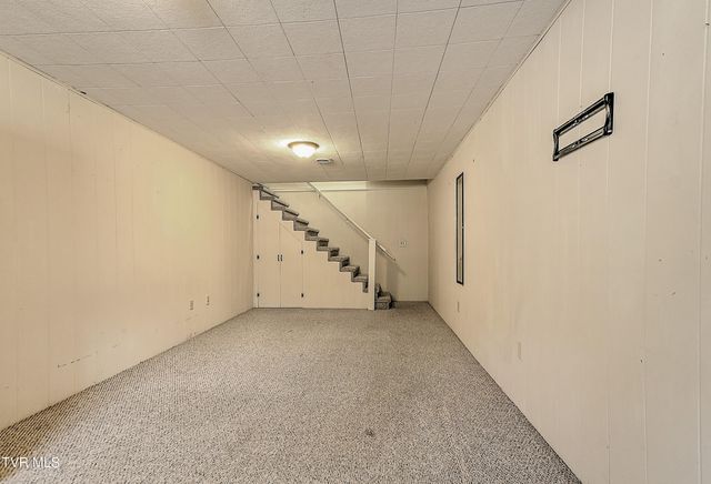 110 Quillen Drive, Bristol, VA 24201