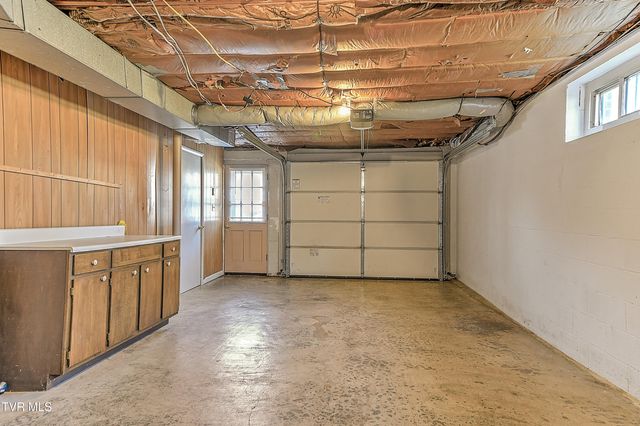 110 Quillen Drive, Bristol, VA 24201