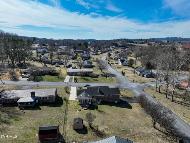 110 Quillen Drive, Bristol, VA 24201