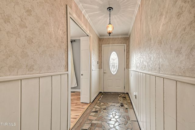 110 Quillen Drive, Bristol, VA 24201