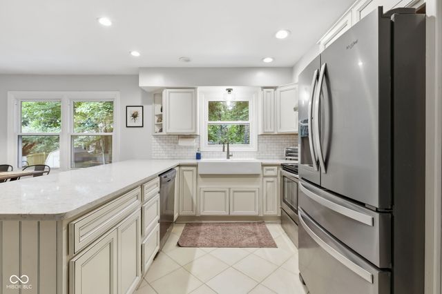 10525 Lasalle Road, Carmel, IN 46033