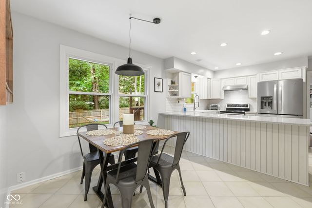 10525 Lasalle Road, Carmel, IN 46033