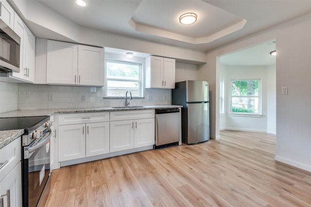 604 N East Street, Arlington, TX 76011