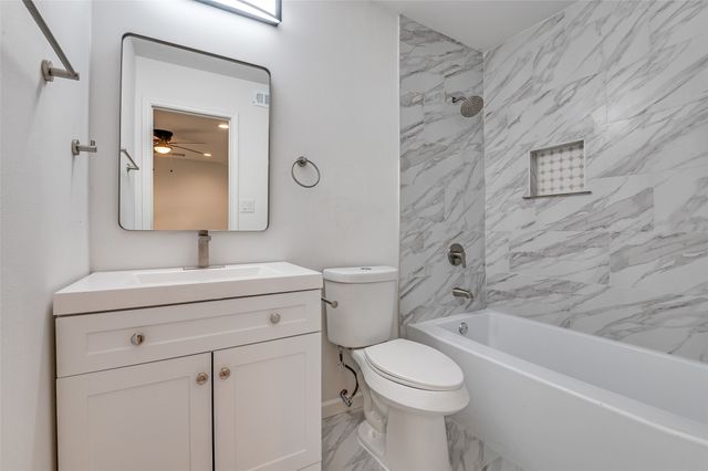 604 N East Street, Arlington, TX 76011