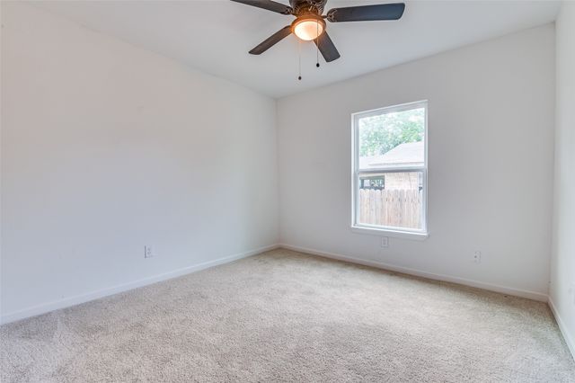604 N East Street, Arlington, TX 76011