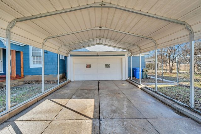 2001 Colcord Avenue, Waco, TX 76707