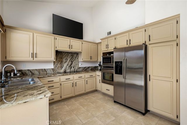 175 Bouquet Canyon Drive, Palm Desert, CA 92211