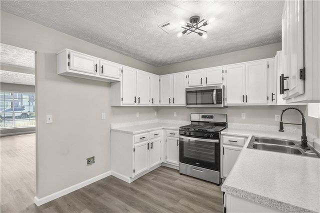 826 Shore Drive, Lithonia, GA 30058