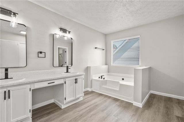 826 Shore Drive, Lithonia, GA 30058