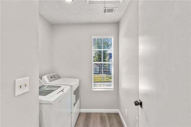 826 Shore Drive, Lithonia, GA 30058