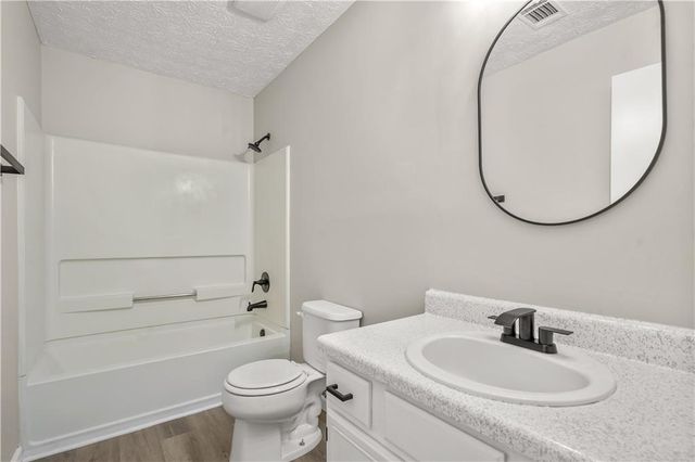 826 Shore Drive, Lithonia, GA 30058