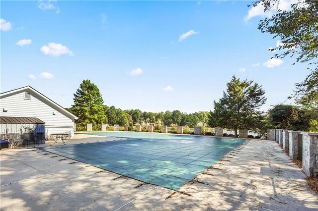 826 Shore Drive, Lithonia, GA 30058