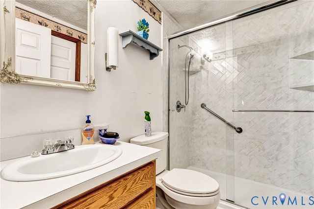 17012 Coatesville Rd, Beaverdam, VA 23015