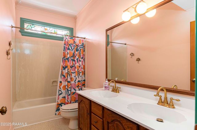 211 Ursuline Street, Lafayette, LA 70506