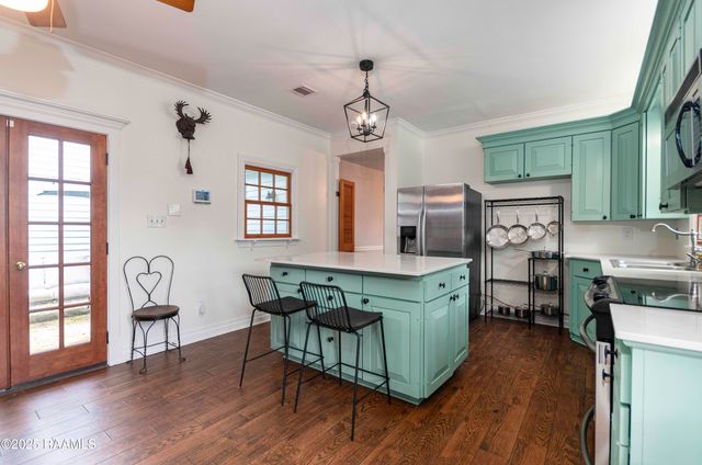 211 Ursuline Street, Lafayette, LA 70506