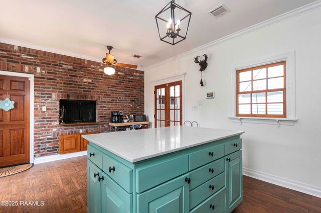 211 Ursuline Street, Lafayette, LA 70506