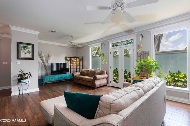 211 Ursuline Street, Lafayette, LA 70506
