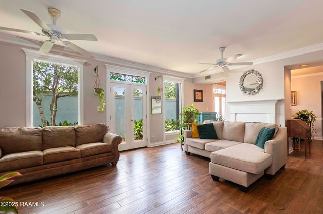 211 Ursuline Street, Lafayette, LA 70506