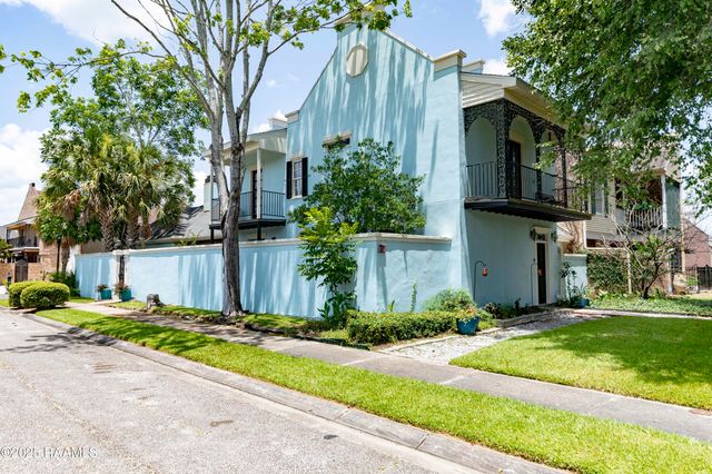 211 Ursuline Street, Lafayette, LA 70506