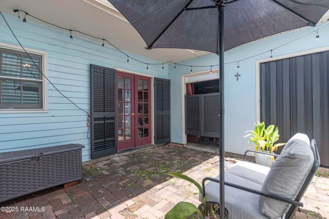 211 Ursuline Street, Lafayette, LA 70506