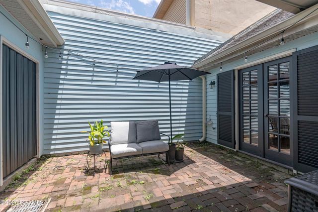 211 Ursuline Street, Lafayette, LA 70506