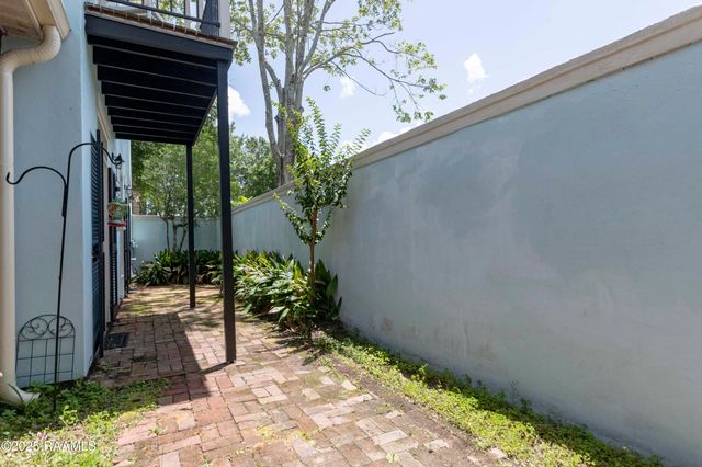 211 Ursuline Street, Lafayette, LA 70506