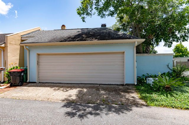 211 Ursuline Street, Lafayette, LA 70506