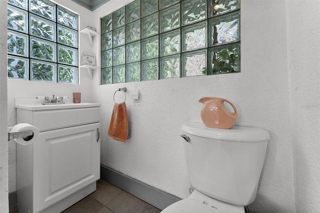 110 N BROWN AVENUE, Orlando, FL 32801