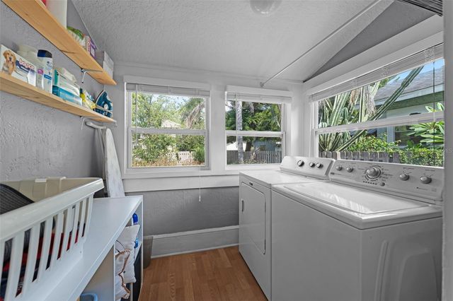 110 N BROWN AVENUE, Orlando, FL 32801