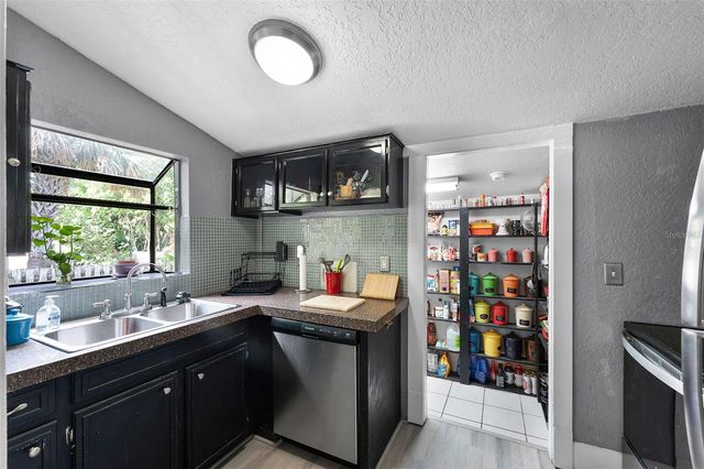 110 N BROWN AVENUE, Orlando, FL 32801