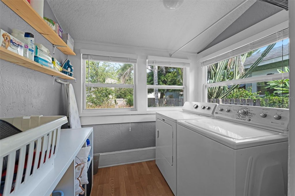 Image 20 of property listing at 110 N BROWN AVENUE, Orlando, FL 32801