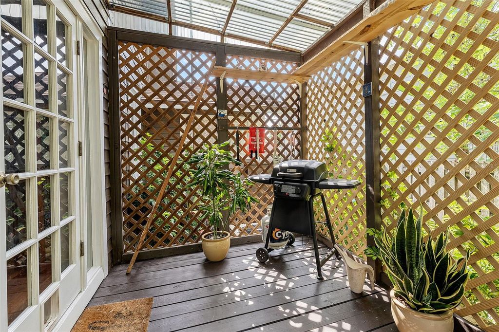 Image 3 of property listing at 110 N BROWN AVENUE, Orlando, FL 32801