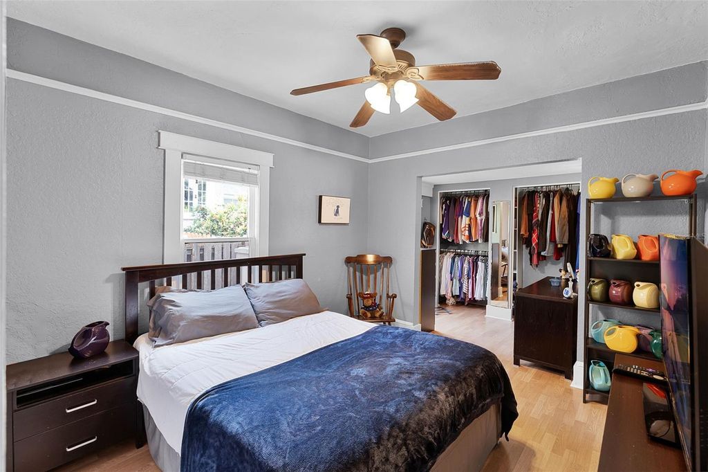 Image 10 of property listing at 110 N BROWN AVENUE, Orlando, FL 32801