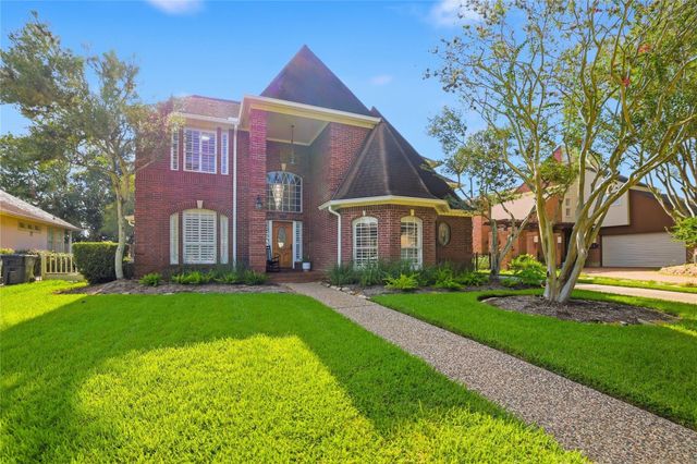 402 Lakeside Boulevard, Sugar Land, TX 77478