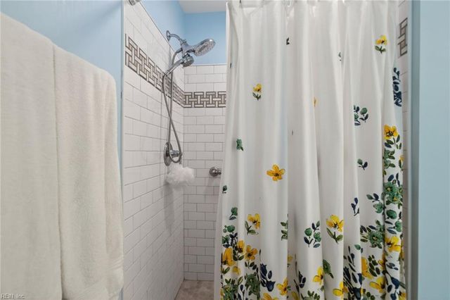 309 Treis TRL, Yorktown, VA 23693