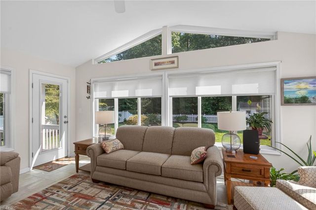 309 Treis TRL, Yorktown, VA 23693