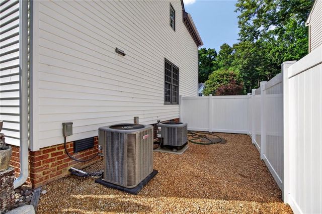 309 Treis TRL, Yorktown, VA 23693