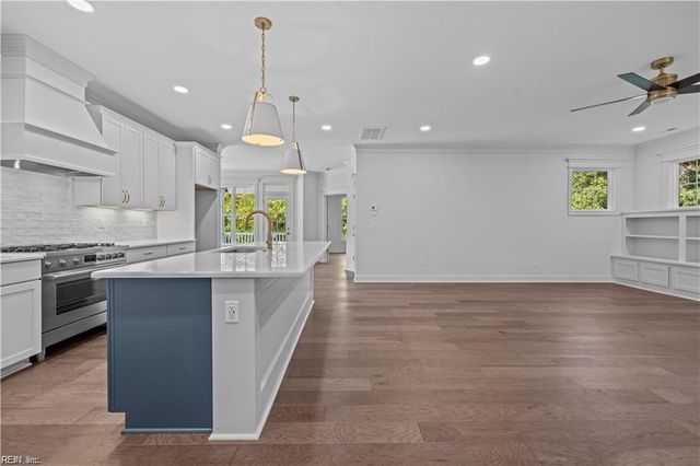 1429 Franklin DR, Virginia Beach, VA 23454