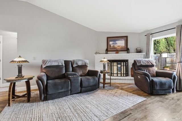 1433 Langley Way, Suisun City, CA 94585