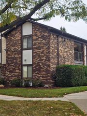 29936 Utica Road, Roseville, MI 48066