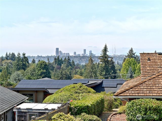 1012 Evergreen Drive, Bellevue, WA 98004
