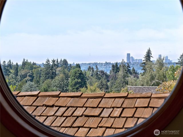 1012 Evergreen Drive, Bellevue, WA 98004